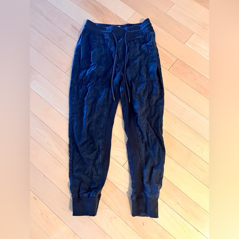 The Nomad High-Rise Joggers